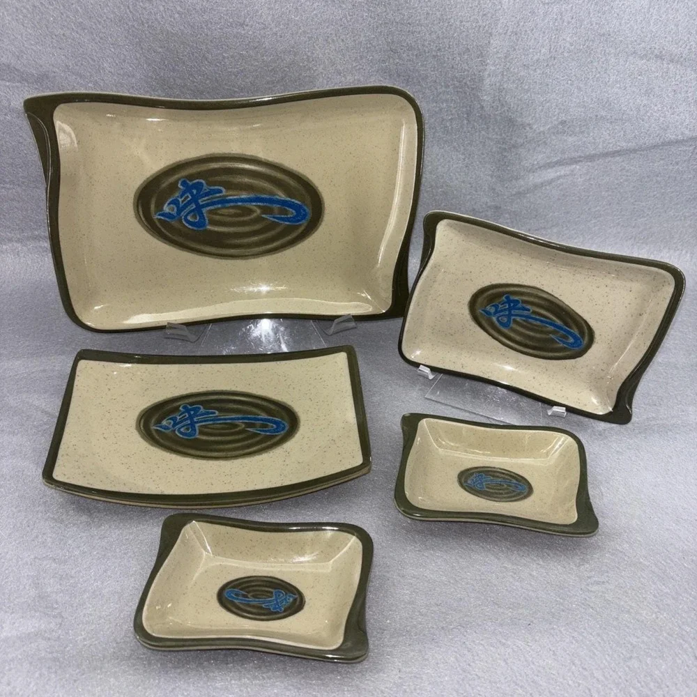 TAI-HONG WEI Thunder Group Sushi Plates Sauce Bowls Melamine Restaurant Ware EUC